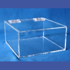 CAJA          Tapa con bisagras<br>Medidas: 200 x 200 x 100 mm<br>